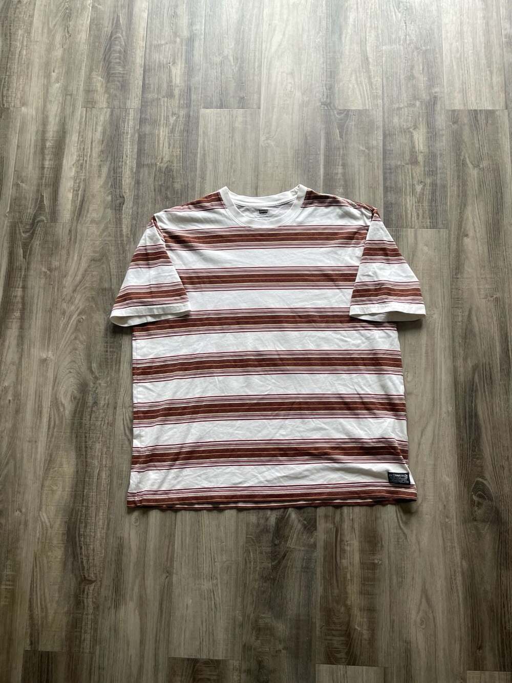 Levi's Men's Oversized Striped Crewneck T-Shirt in Brown/White